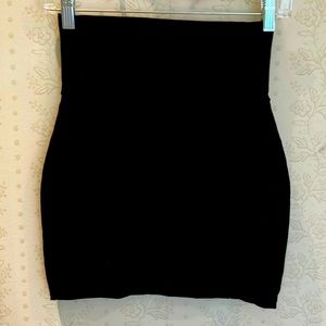 Lily White Black Mini Skirt Size Extra Small